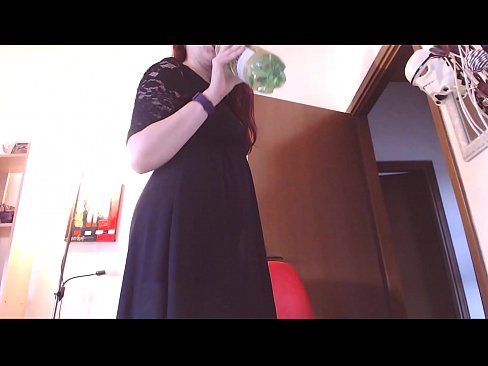 ❤️ Paklusni vergė, mėgstanti nešvarias ir sultingas kelnaites, priversta masturbuotis pažiūrėjusi šį vaizdo įrašą! ❤ Rusų porno prie lt.hentaidude.ru ☑
